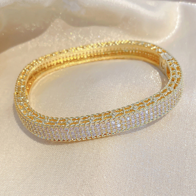 Aurelle Luxe Crystal Bangle