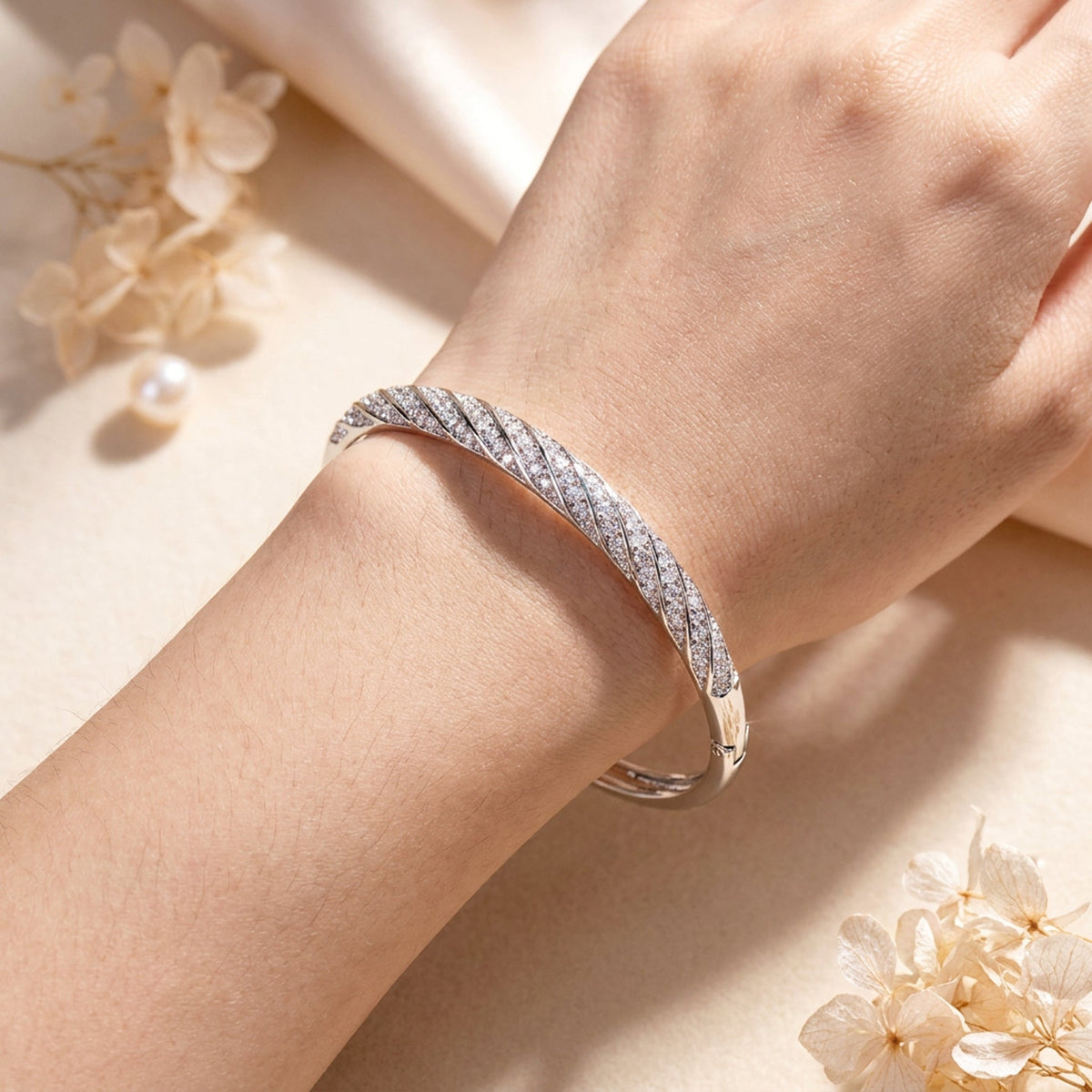 Aveline Twist Crystal Bangle