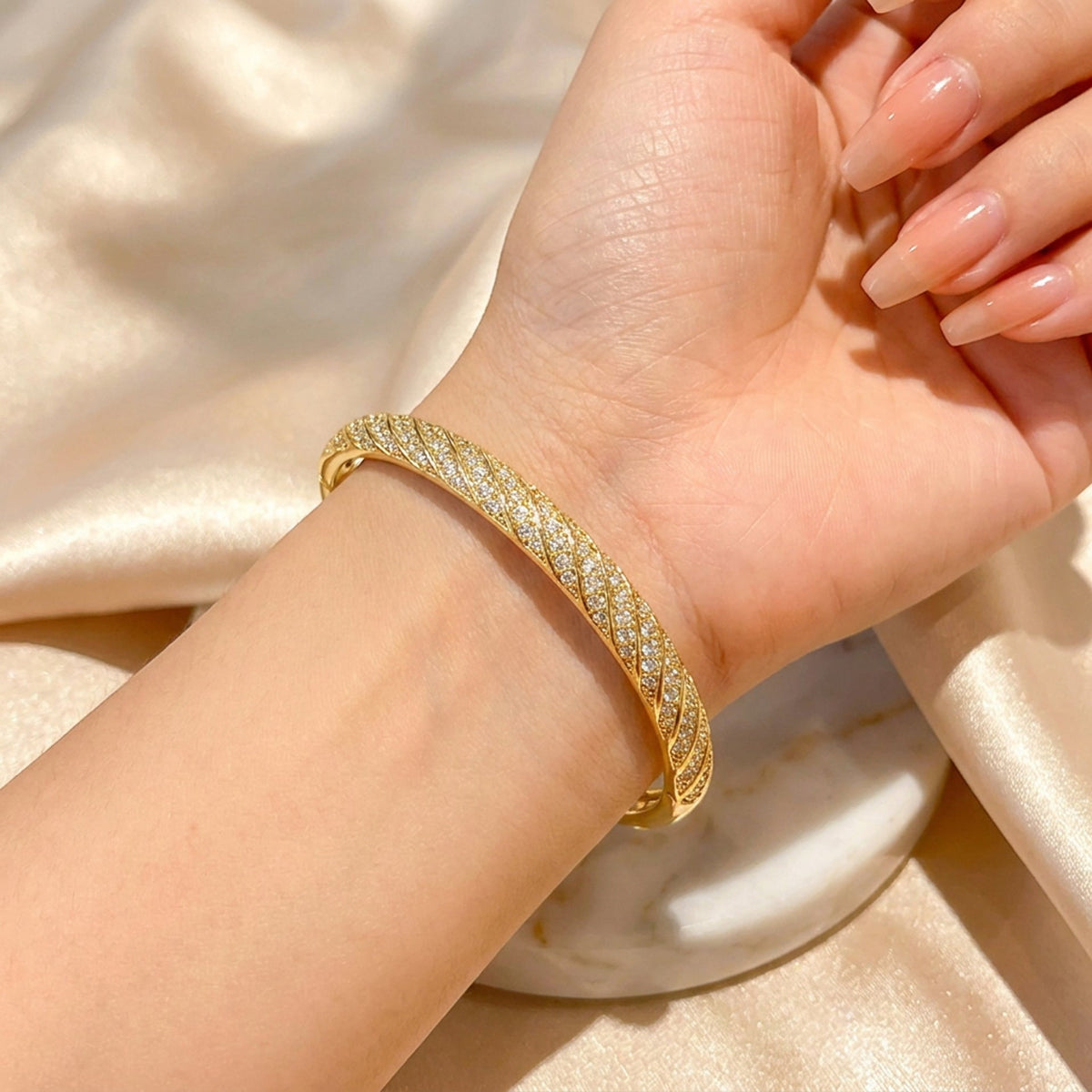 Aveline Twist Crystal Bangle