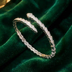 Elaria V-Link Crystal Bangle